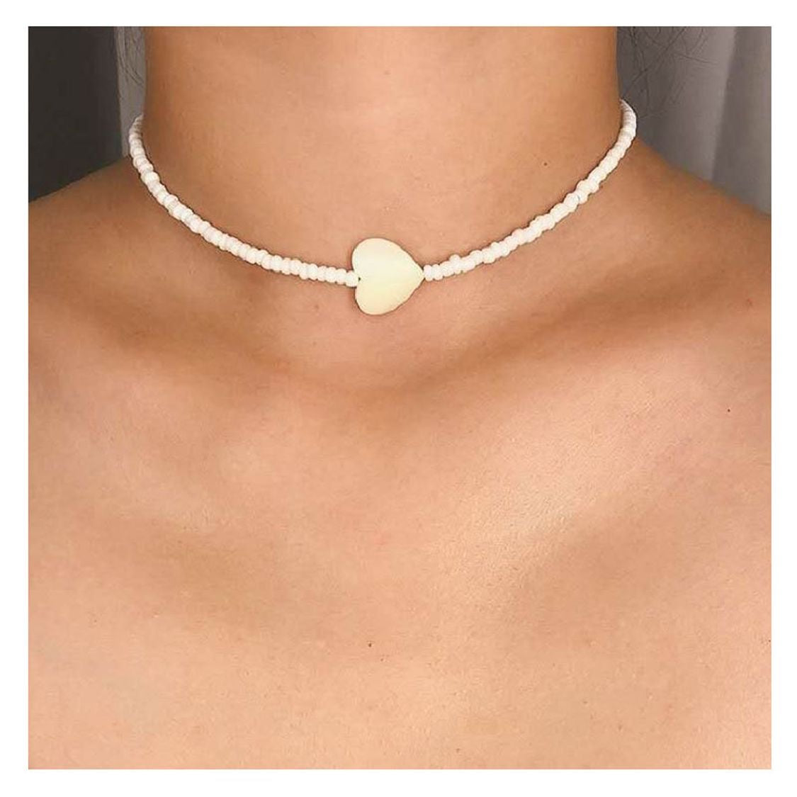 Choker Ivory Heart