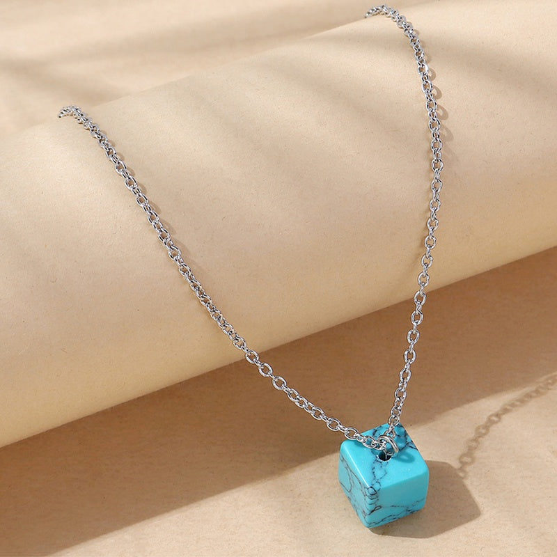 Collar Crystal Cube