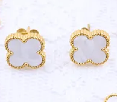 Aretes Clover