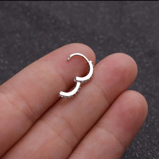 Huggie mini con zirconia