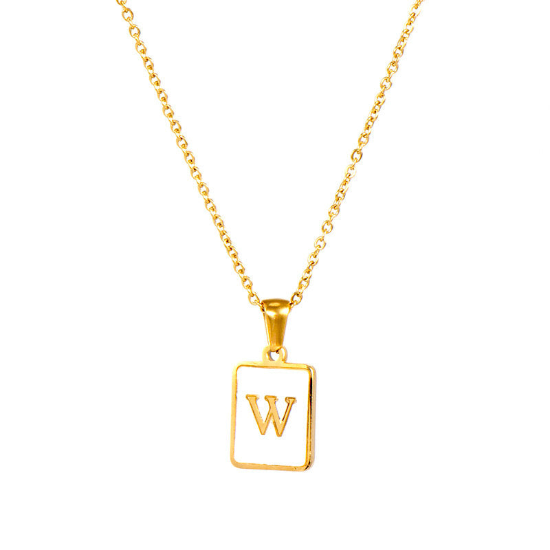 Collar con Inicial Cuadrada