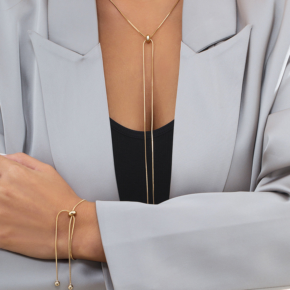 Collar Drop Elegance